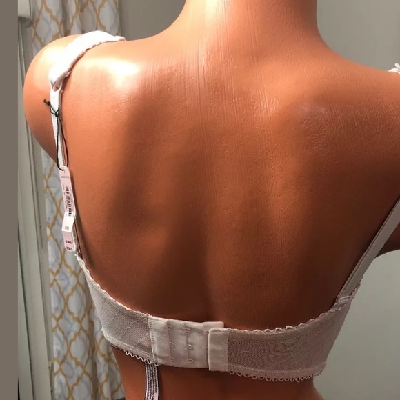 🚫SOLD🚫Victoria's Secret 32DD White Lace Dream - Picture 3 of 5